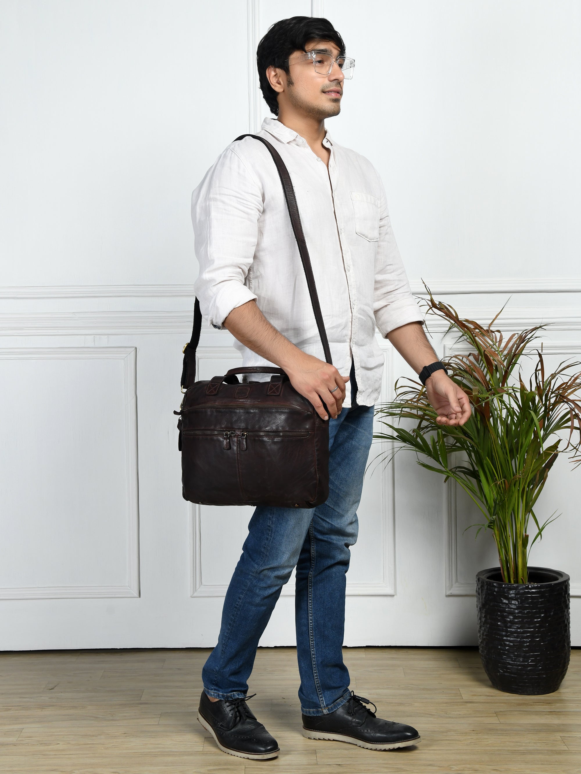 Voyager Vintage Leather Laptop Bag